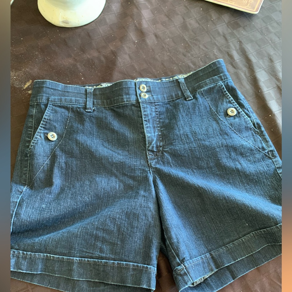 Gloria Vanderbilt Dark Blue Denim stretch Cuffed Jean Shorts
